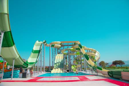 VENOSA BEACH RESORT AND SPA Pools & Beach